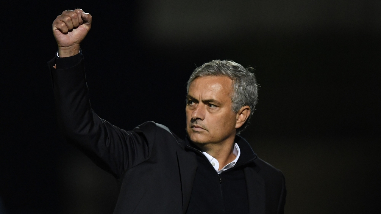 门将整场都在上演神迹（门将全场神勇发挥）