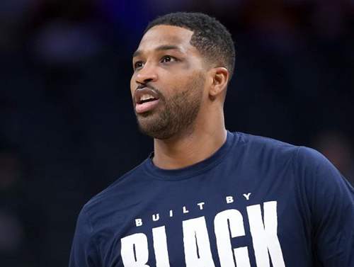 罗马诺：斯洛特在队内的权威不降反升，他需要萨拉赫主动道歉（罗马诺：斯洛特队内威信不降反升，正要求萨拉赫主动致歉）