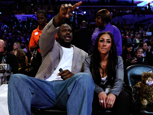 意甲战报：波雷利梅开二度，卡利亚里3-3战平热那亚（意甲：波雷利双响，卡利亚里与热那亚3比3握手言和）