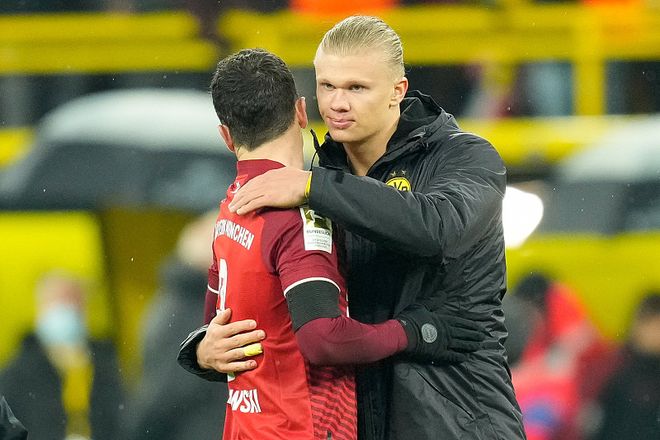 2025年世界女排联赛半决赛，意大利3-0战胜波兰，凭借进攻和网口优势强势夺冠。（2025世界女排联赛半决赛：意大利直落三局击败波兰，凭强势进攻与网口优势最终夺冠）