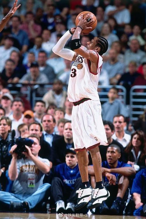 布伦森狂轰40分8助攻，本赛季4战魔术均砍下30+（布伦森轰下40分8助攻，本季对魔术四战场场30+）