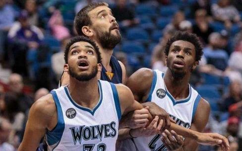 唯一能看的！内姆哈德13中7&三分7中4砍下18分4板8助 出现5失误（全场唯一亮点！内姆哈德13投7中、三分7投4中拿下18分4板8助，另有5次失误）