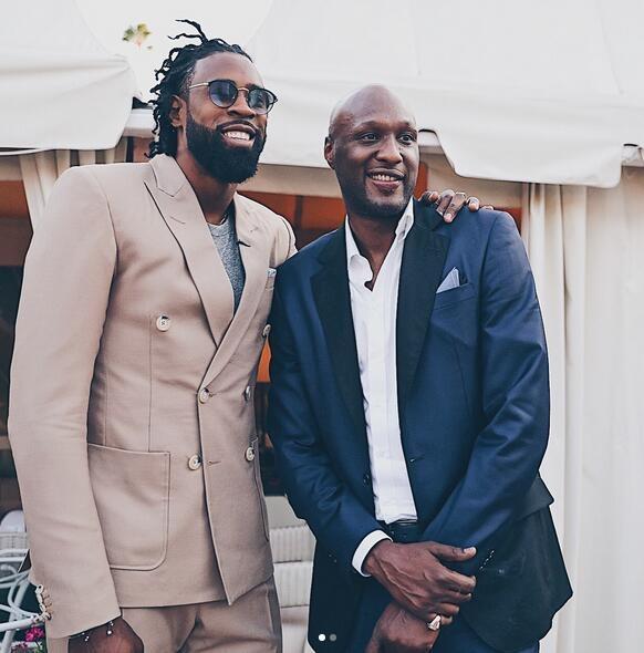 足球报：郑智接手西海岸帅位的可能性最大，但尚未最后敲定（足球报：郑智最有望出任西海岸主帅，最终决定尚未落定）