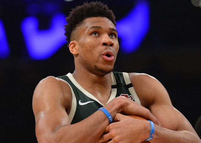 “苏超”最会踢点球的球队，泰州队经历三场点球大战最终夺冠（“苏超”点球之王：泰州队三场点球大战后捧杯）