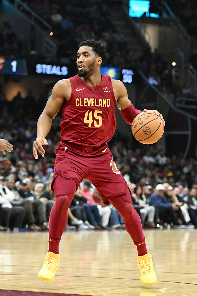 意甲第十四轮：萨索洛3-1逆转佛罗伦萨，紫百合陷入困境（意甲第14轮：萨索洛3-1上演逆转，佛罗伦萨陷入低迷）