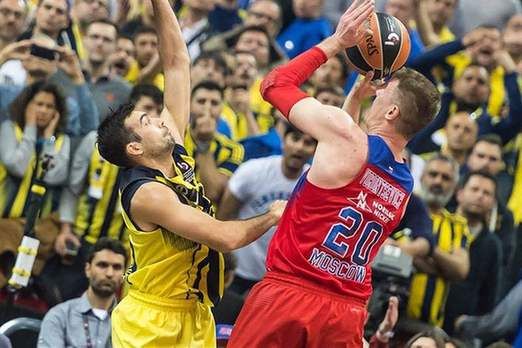 名宿：在我看来莱奥是边锋不是前锋；他配得上米兰10号球衣（名宿称莱奥是边锋非前锋，配得上米兰10号球衣）