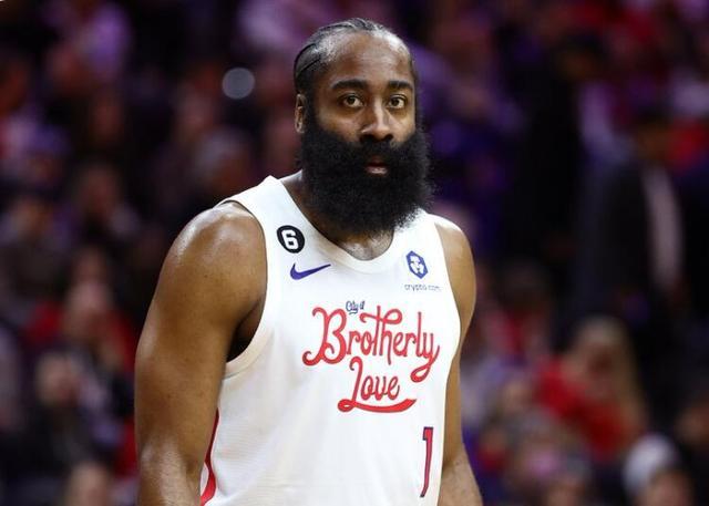 荷兰客场1-1波兰，德佩、卡明斯基破门，莱万送助攻（荷兰客场1-1战平波兰：德佩、卡明斯基进球，莱万送出助攻）