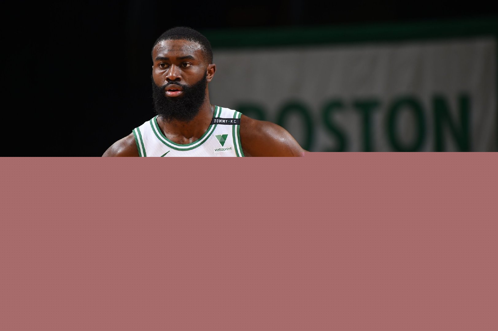 图赫尔：会找阿诺德聊聊，不过夸安萨目前竞争右后卫稍微领先（图赫尔：将与阿诺德沟通，夸安萨在右后卫竞争中略占上风）