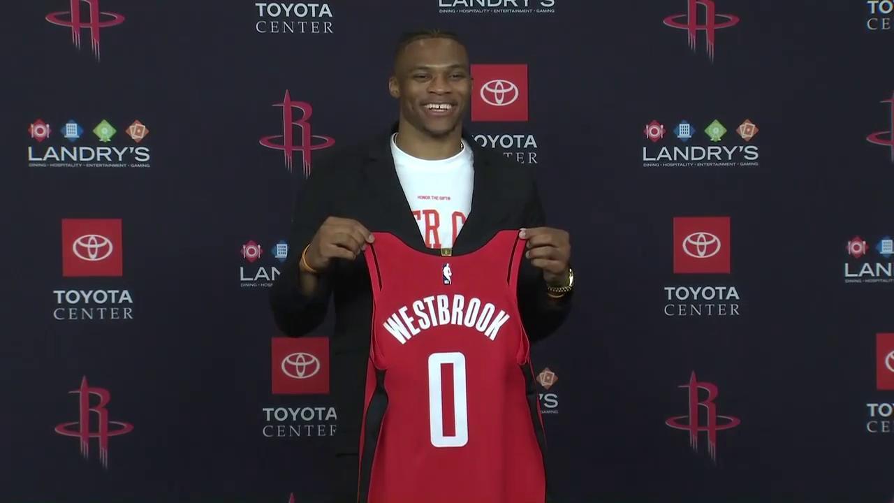 弗拉格近11场场均25+6+4&真实命中率60% 历史新秀第二人&比肩乔丹（弗拉格近11战场均25分6板4助，真实命中率60%，新秀历史第二，表现比肩乔丹）