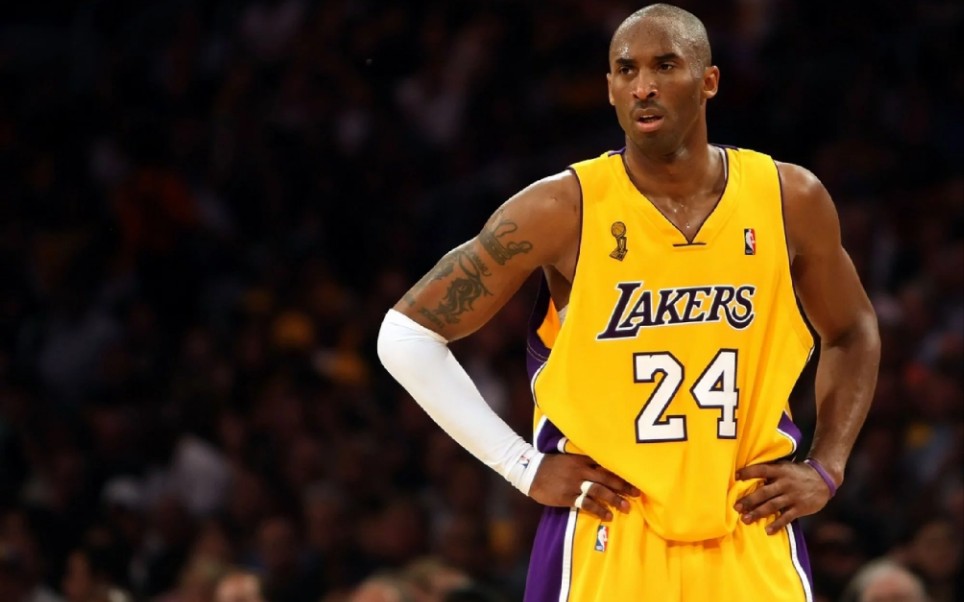 替补上阵，国米两位小将斯皮纳塞和博沃上演一线队首秀（国米两小将斯皮纳塞、博沃替补登场迎来一线队处子秀）