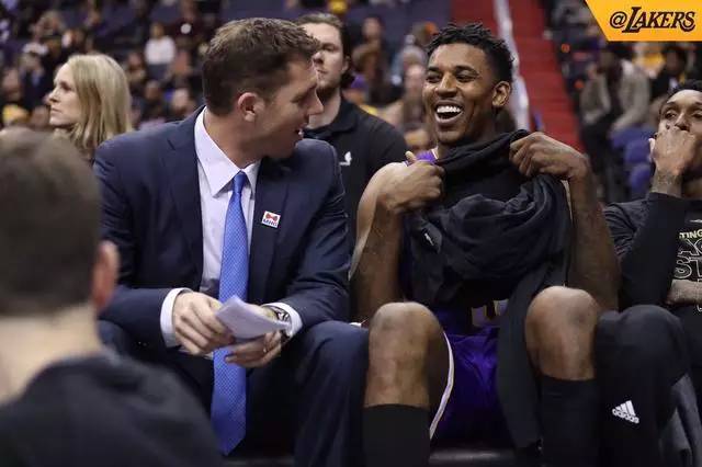 国米vs威尼斯：小图拉姆搭档皮奥；迪乌夫、苏契奇首发（国米迎战威尼斯：小图拉姆携手皮奥，迪乌夫、苏契奇先发）