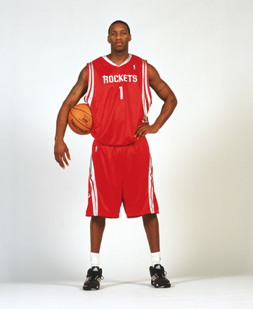 足球球员伤病更新，影响赛季表现（足球球员伤情速递，牵动赛季发挥）