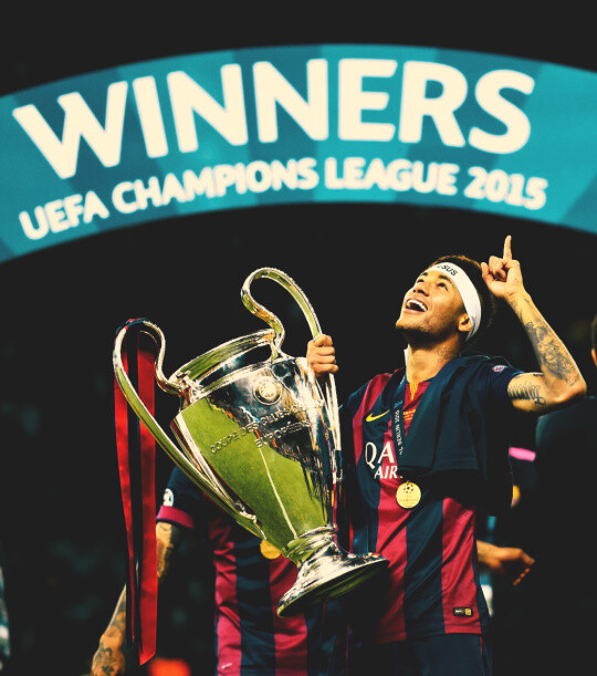 巴洛特利：现在的足球对抗更激烈，我认为自己仍能有出色表现（巴洛特利：如今足球对抗升级，但我依然能踢出高水准）