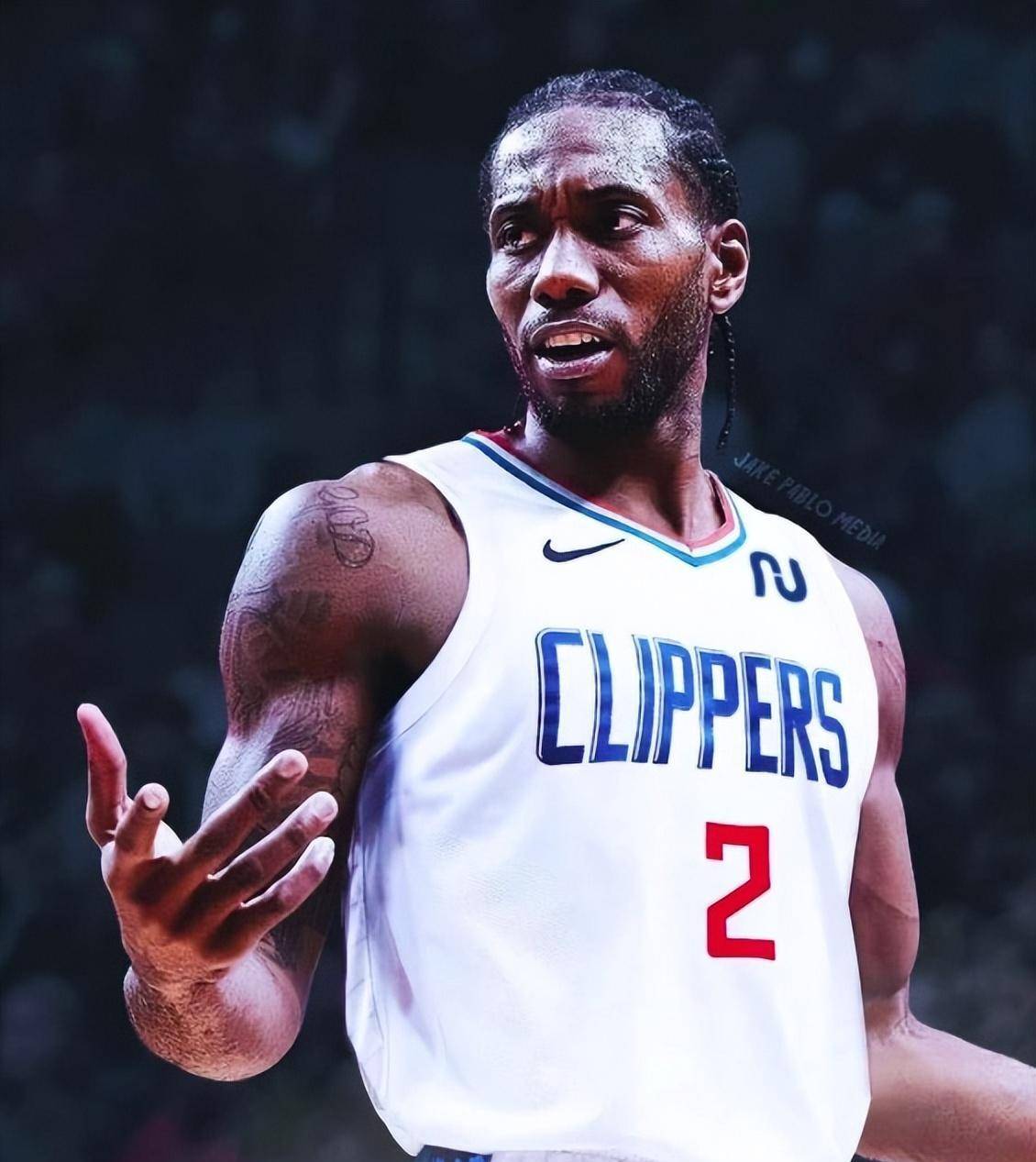 卡尔vs弗赖堡数据：传射建功，完成4次过人+3次抢断（卡尔对阵弗赖堡数据：传射齐发，4次过人与3次抢断）