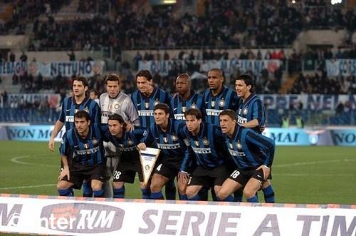 状态低迷！快船半场12次失误&三分16中5（快船半场状态堪忧：12次失误、三分球16投仅5中）