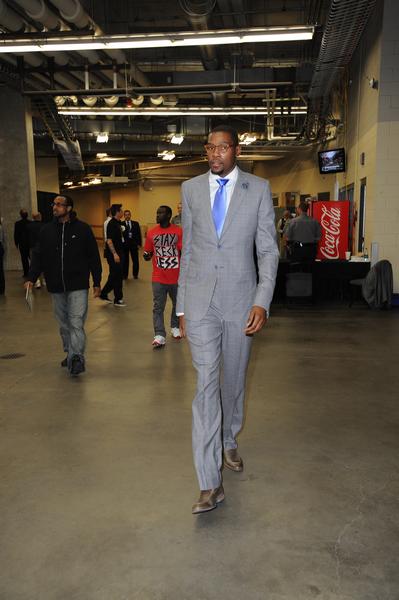 德甲战报：伯克特双响，卡明斯基闪击，法兰克福4-3险胜科隆（德甲焦点战：伯克特梅开二度，卡明斯基闪电破门，法兰克福4-3险胜科隆）